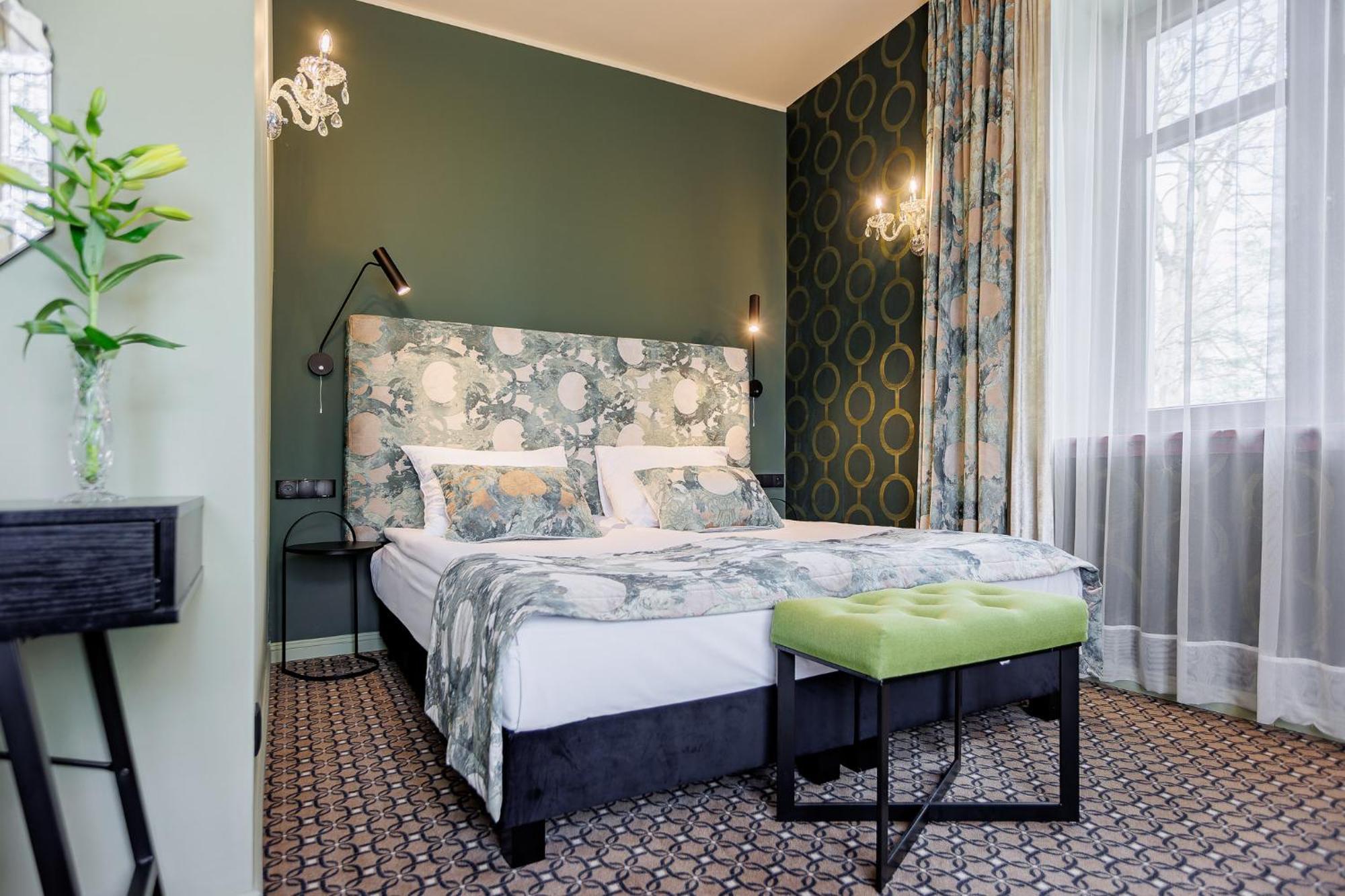 Dwór Prezydencki Boutique Hotel&SPA Zgłobice Exterior foto